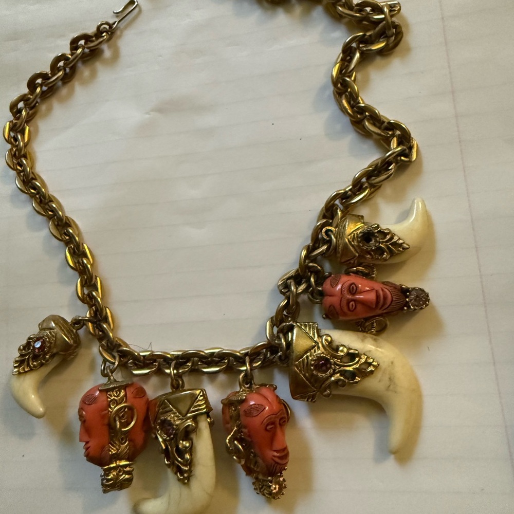 Chunky necklace